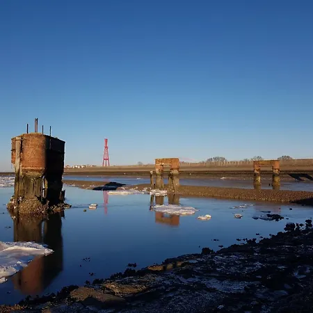 E19 Haus Mit Wintergarten- Terrasse Und Garten By Interhome